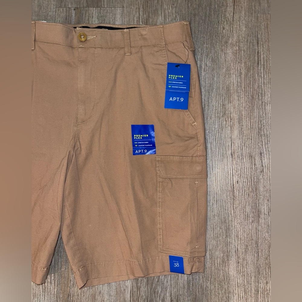 Men's Apt. 9 Premier Flex Cargo Shorts Colonial Khaki Size 38 - Picture 3 of 6